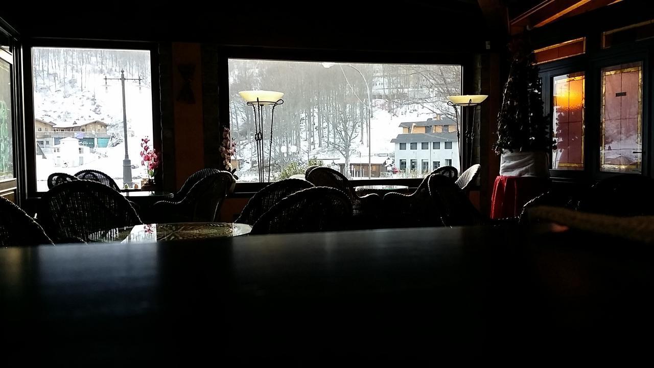 Albergo Diana Cerreto Laghi Bagian luar foto