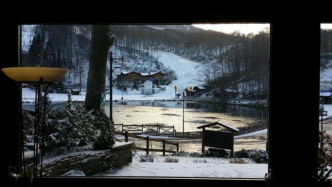 Albergo Diana Cerreto Laghi Bagian luar foto