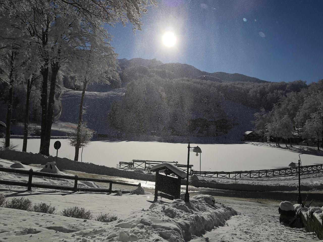 Albergo Diana Cerreto Laghi Bagian luar foto